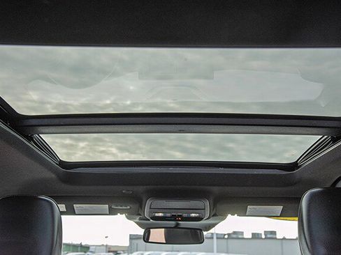 Used 2025 Ford Explorer ST-Line w/ Premium Package image 13