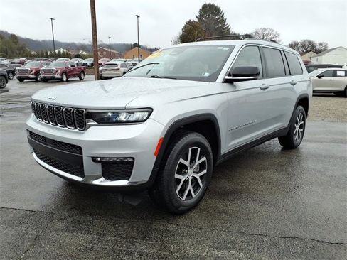 Used 2023 Jeep Grand Cherokee L Limited w/ Trailer Tow Group (B) image 8