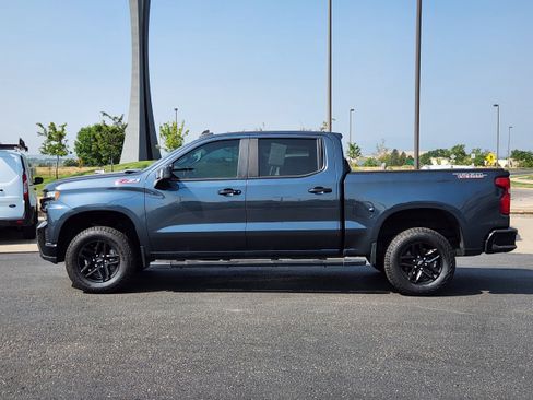 Used 2020 Chevrolet Silverado 1500 LT Trail Boss AWD/4WD image 2