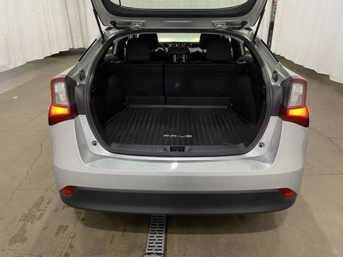 Certified 2022 Toyota Prius LE image 12