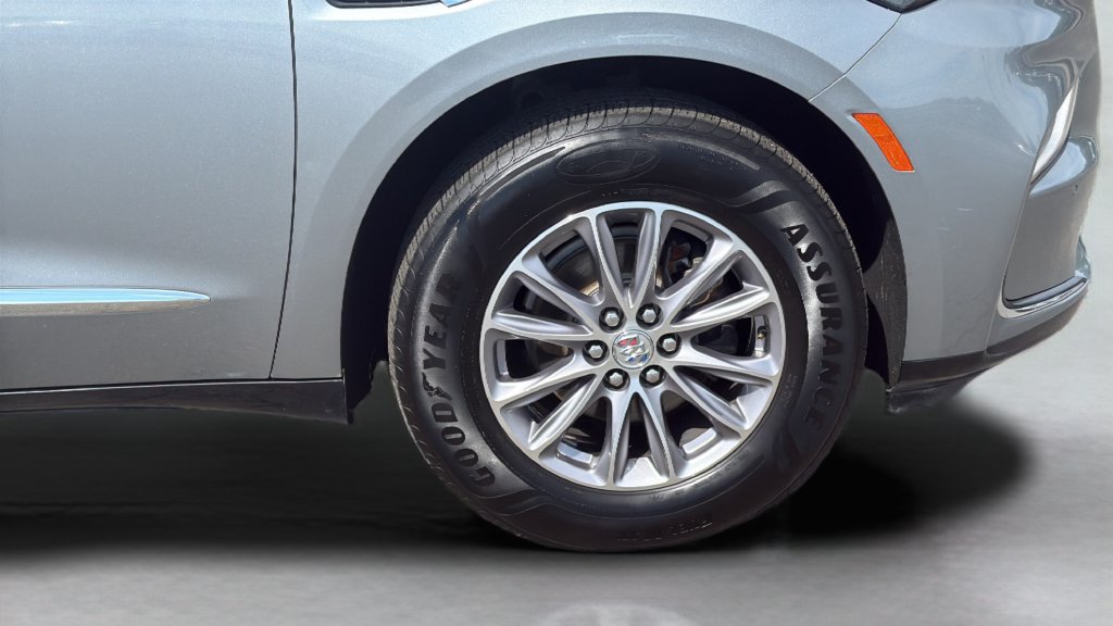 Used 2024 Buick Enclave Essence FWD image 16