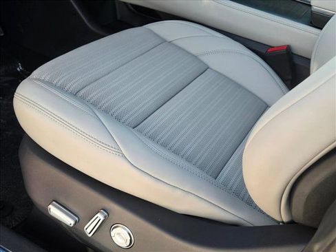 New 2026 Lincoln Nautilus Reserve w/ Jet Appearance Package image 4