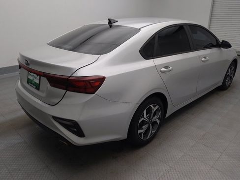 Used 2020 Kia Forte LXS FWD image 9