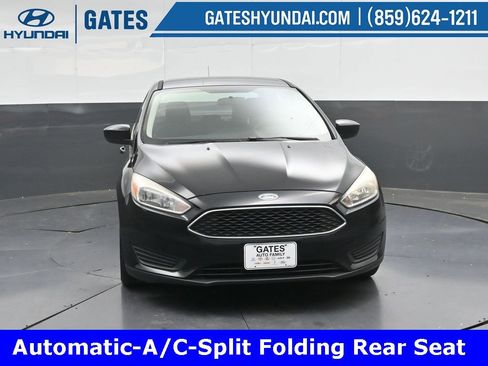 Used 2018 Ford Focus SE image 5