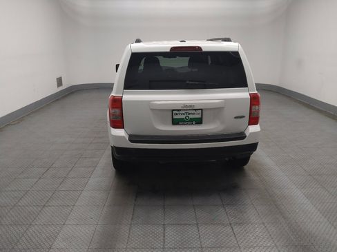 Used 2015 Jeep Patriot High Altitude FWD image 7
