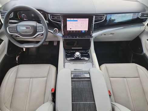 Used 2022 Jeep Wagoneer Series II w/ Convenience Group I RWD image 20