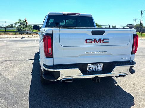 Used 2026 GMC Sierra 1500 SLT AWD/4WD image 10
