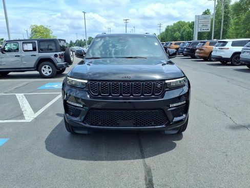 Used 2025 Jeep Grand Cherokee Summit AWD/4WD image 3