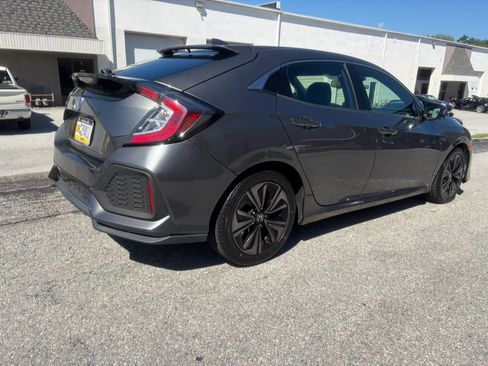 Used 2018 Honda Civic EX-L image 5