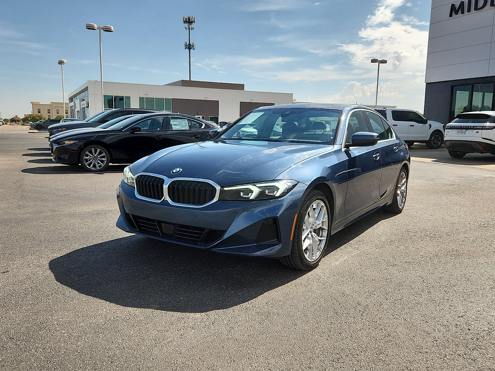 Used 2026 BMW 330i Sedan RWD image 2
