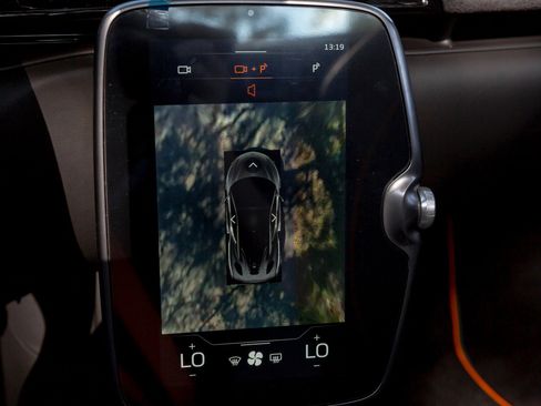 New 2025 McLaren Artura Performance image 31