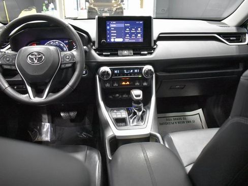 Used 2023 Toyota RAV4 XLE Premium image 13