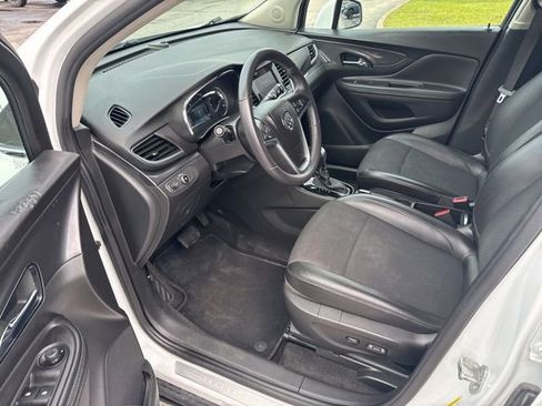 Used 2022 Buick Encore Preferred w/ Safety Package AWD/4WD image 48