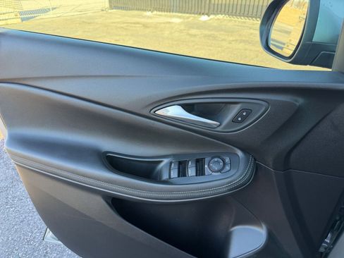 Used 2025 Buick Encore GX Preferred image 20