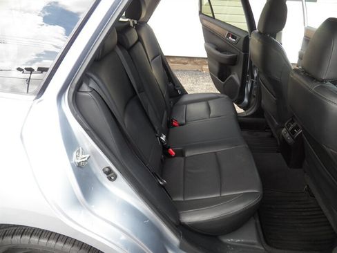 Used 2015 Subaru Outback 2.5i Limited AWD/4WD image 12