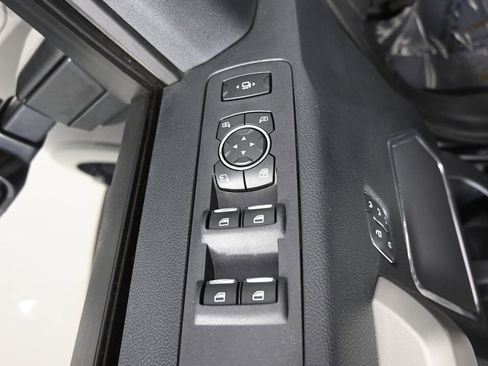 Used 2020 Ford F350 Lariat AWD/4WD image 19