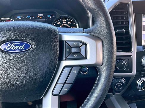 Used 2018 Ford F150 Lariat w/ Equipment Group 502A Luxury image 18