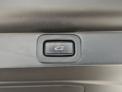 Used 2023 Land Rover Range Rover SE AWD/4WD image 8