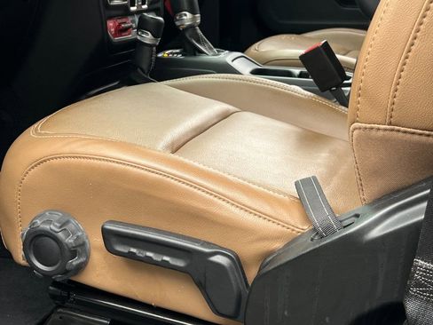 Used 2022 Jeep Wrangler Unlimited Rubicon 4xe w/ Cold Weather Group image 21