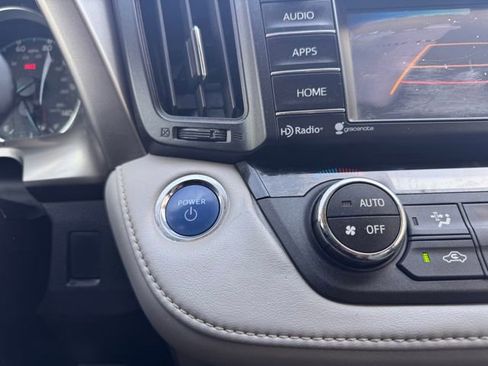 Used 2016 Toyota RAV4 XLE image 22