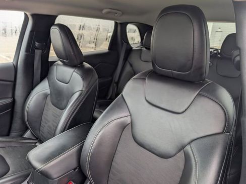 Used 2022 Jeep Cherokee Latitude image 10