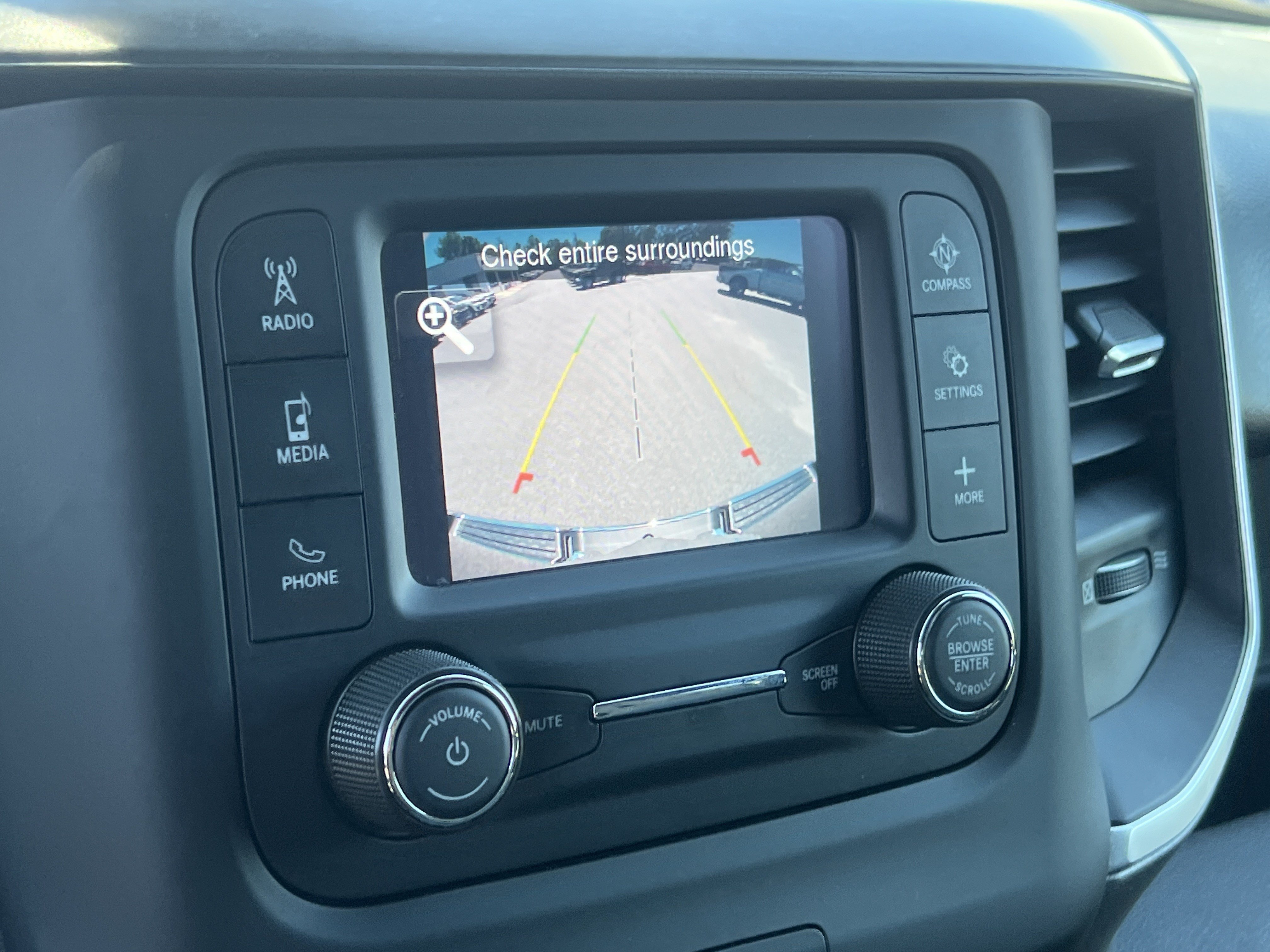 Used 2022 RAM 1500 Big Horn AWD/4WD image 35