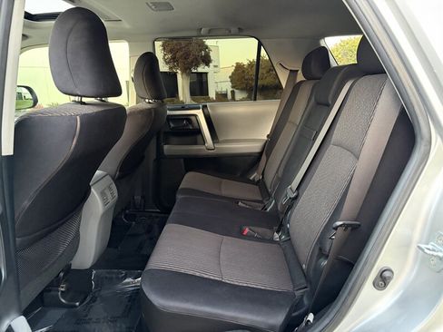 Used 2012 Toyota 4Runner SR5 w/ Convenience Pkg AWD/4WD image 27
