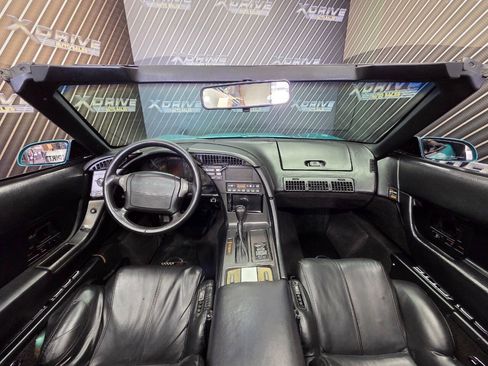 Used 1991 Chevrolet Corvette Convertible RWD image 32
