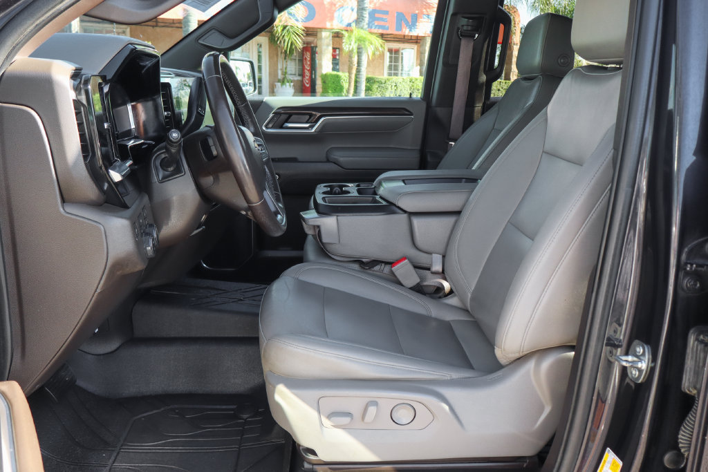 Used 2022 Chevrolet Silverado 1500 LT w/ Max Trailering Package AWD/4WD image 21
