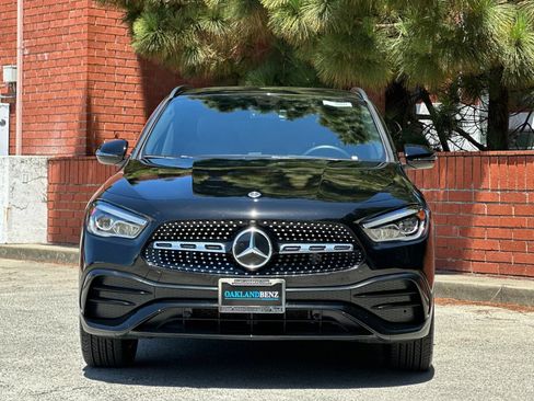 Certified 2022 Mercedes-Benz GLA 250 4MATIC image 9