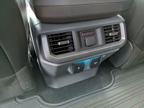 Used 2022 Ford F150 Lariat w/ Equipment Group 502A High image 24