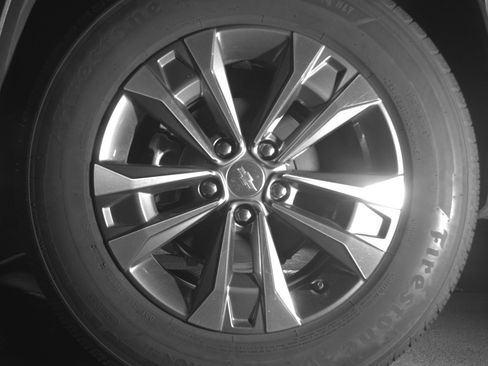 Used 2025 Chevrolet Equinox LT FWD image 14