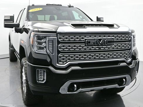Used 2023 GMC Sierra 3500 Denali w/ Denali Ultimate Package image 2
