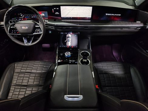 Used 2025 Cadillac Escalade V image 46