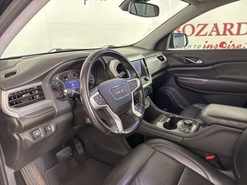 Used 2021 GMC Acadia SLT w/ Premium Package image 12