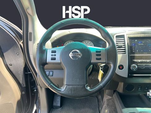 Used 2010 Nissan Frontier PRO-4X w/ Pro-4x Value Truck Pkg RWD image 12