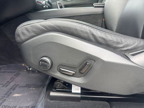 Certified 2023 Volvo XC60 B5 Plus AWD/4WD image 29