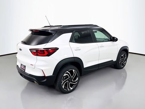 New 2026 Chevrolet TrailBlazer RS w/ Convenience Package AWD/4WD image 9