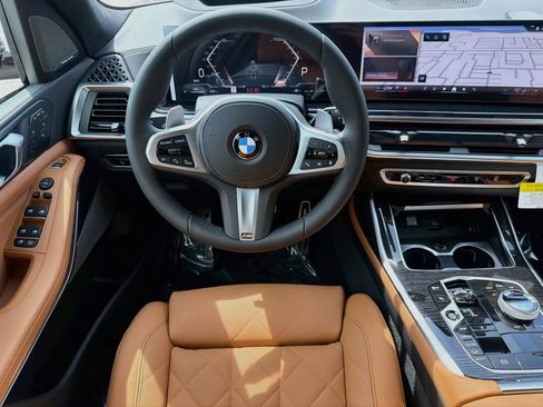 New 2027 BMW X7 xDrive40i w/ Executive Package AWD/4WD image 18
