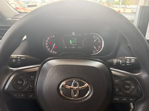 Certified 2025 Toyota RAV4 XLE AWD/4WD image 11