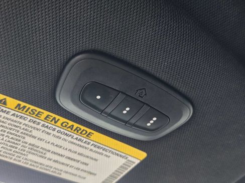 Used 2021 Chrysler Pacifica Touring-L w/ Uconnect Theater Family Group FWD image 50