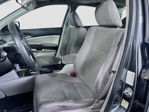 Used 2012 Honda Accord LX image 18