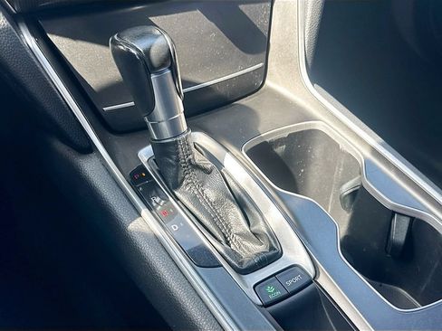Used 2019 Honda Accord Sport image 17