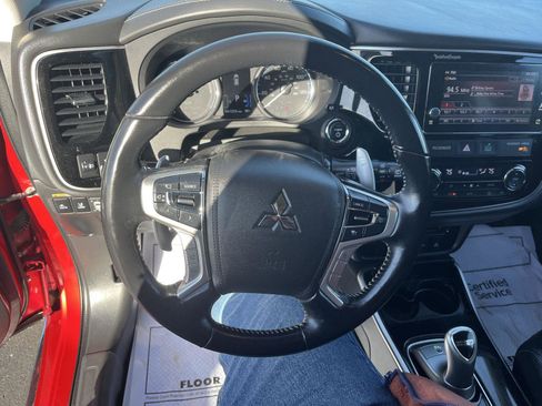 Used 2018 Mitsubishi Outlander GT AWD/4WD image 10