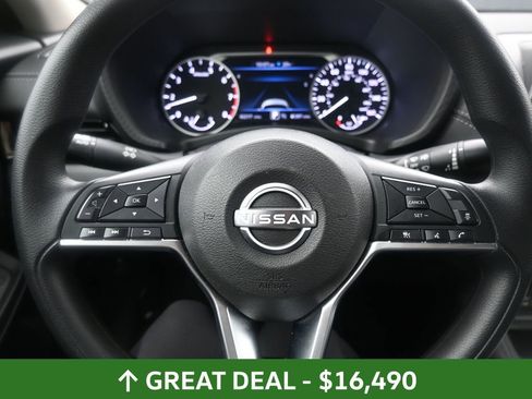 Used 2024 Nissan Sentra SV image 23