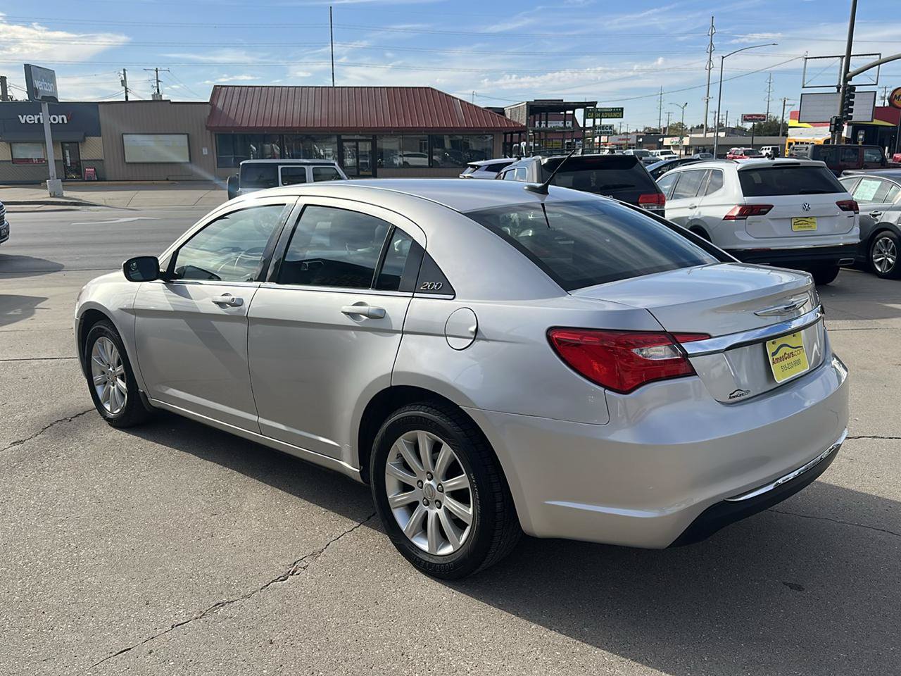 Used 2012 Chrysler 200 Touring FWD image 5
