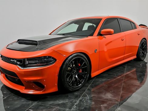 Used 2016 Dodge Charger SRT Hellcat w/ Harman/Kardon Audio Group image 5