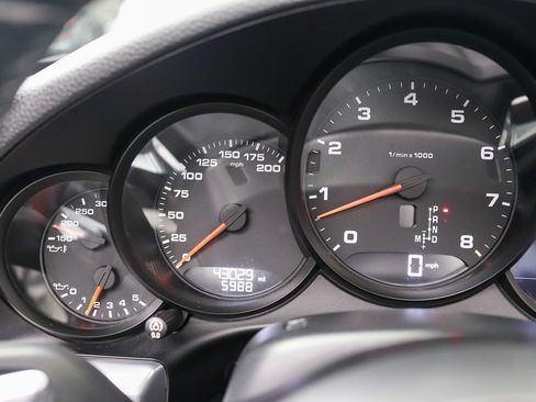 Used 2017 Porsche 911 Carrera image 36