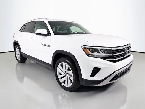 Used 2022 Volkswagen Atlas Cross Sport SE w/ Panoramic Sunroof Package image 1