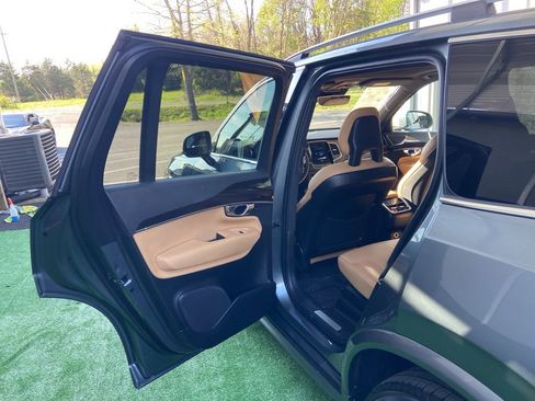 Used 2018 Volvo XC90 T6 Momentum w/ Convenience Package AWD/4WD image 39
